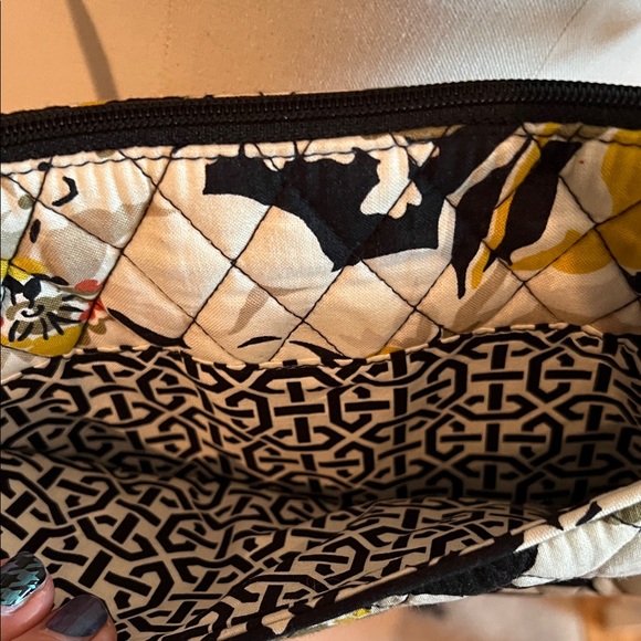 Vera Bradley Floral Quilted Crossbody Bag - Picture 4 of 8